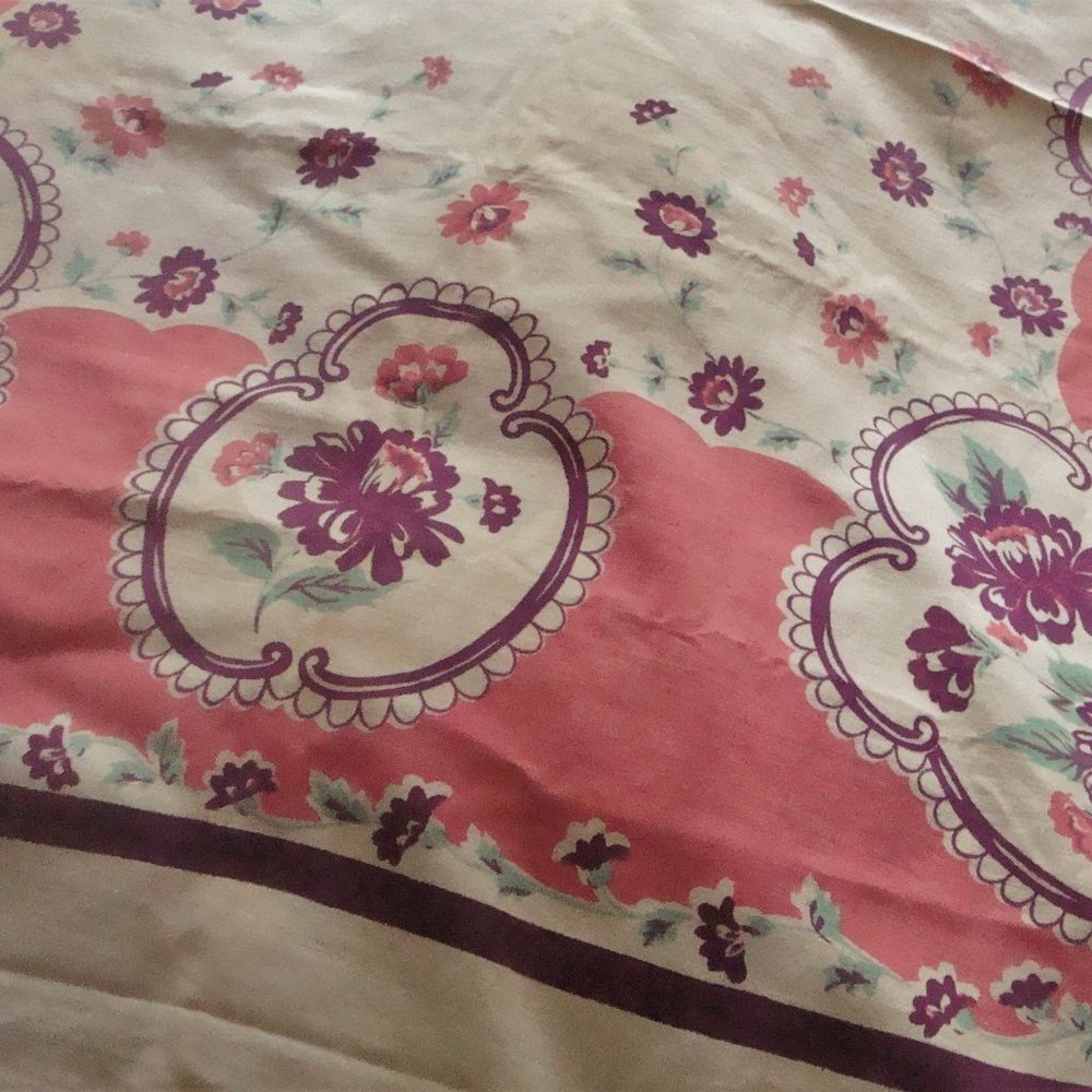 Vintage Floral Tablecloth Cottage Core Granny Grandma - Picture 5 of 16
